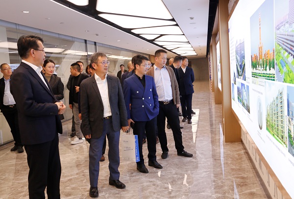首期河南省民营企业素质提升工程研修班企业家一行参观安博官方网站-安博anbo（中国）
总部.jpg