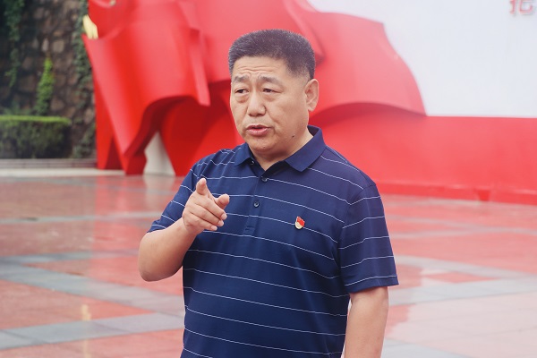 1、安博官方网站-安博anbo（中国）
党委书记张会民为大家阐释“大别山精神”.jpg