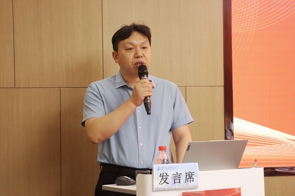 河南省建筑业协会建筑技术专业委员会主任、集团总工程师兼人力资源总监苏群山致辞.jpg 河南省建筑业协会建筑技术专业委员会主任、集团总工程师兼人力资源总监苏群山致辞.jpg
